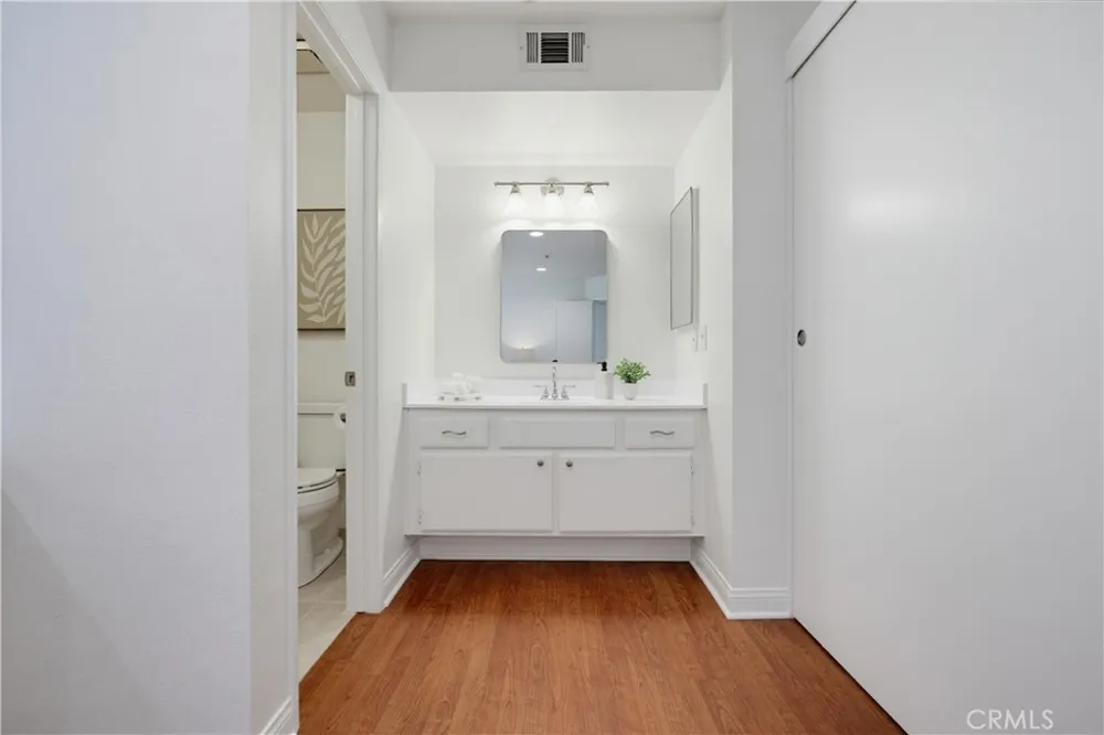 12555 Euclid Street #111 Garden Grove, CA 92840