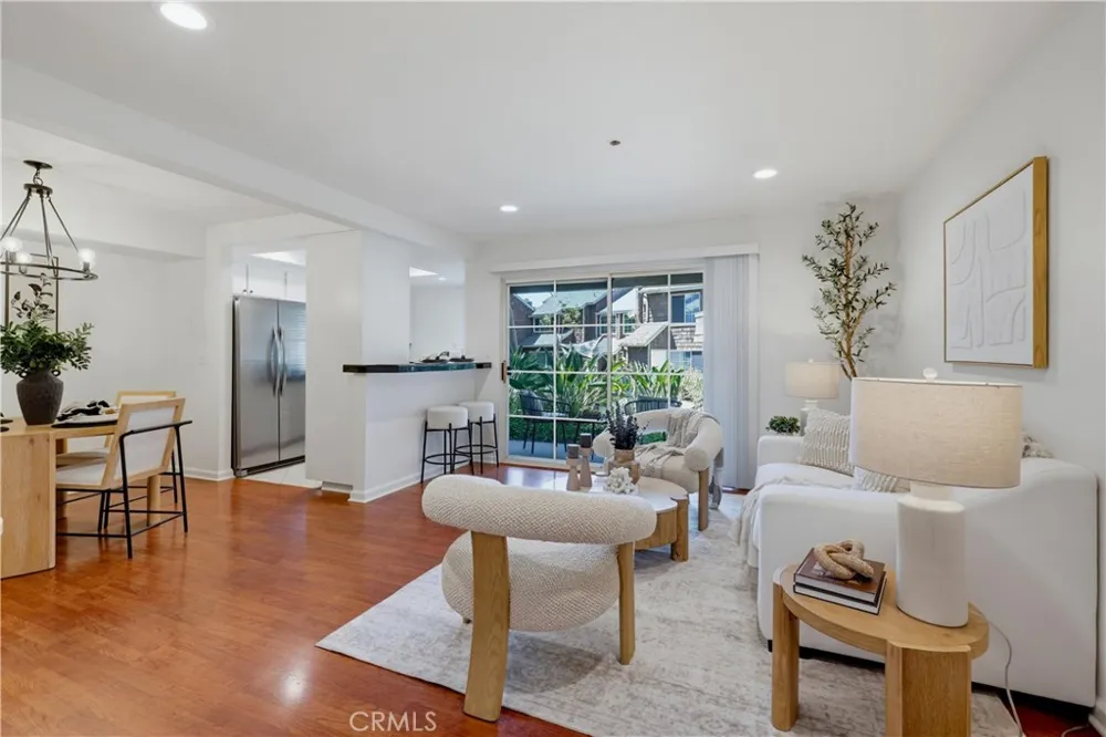 12555 Euclid Street #111 Garden Grove, CA 92840