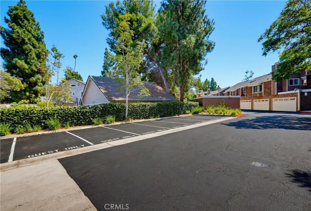12555 Euclid Street #111 Garden Grove, CA 92840