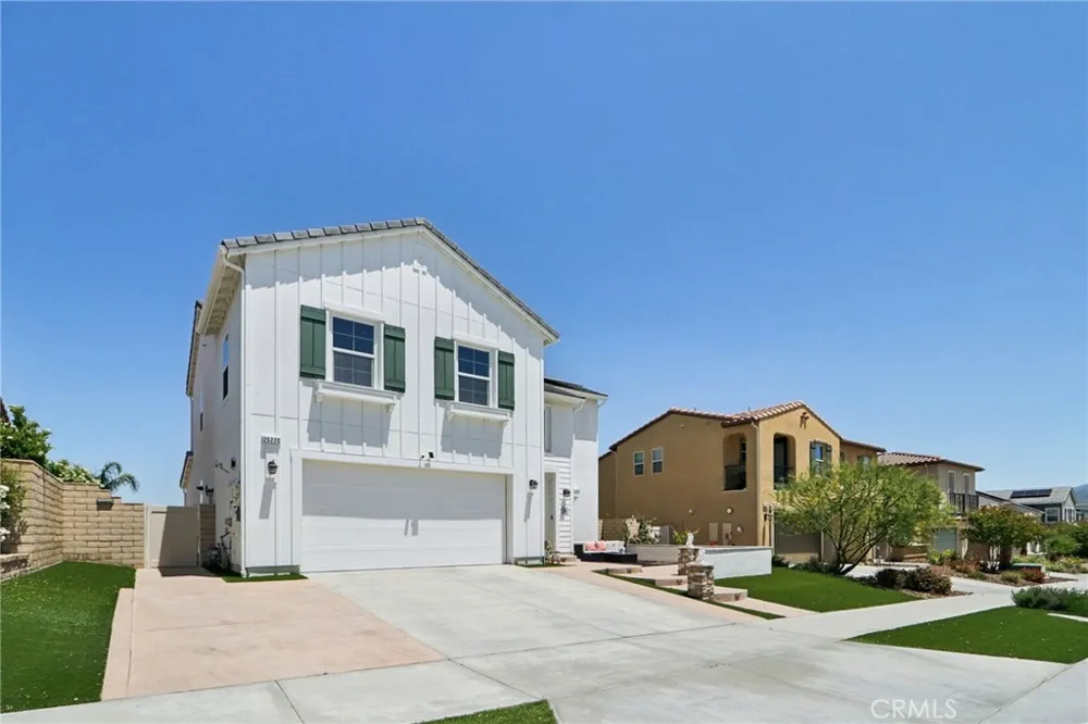 25220 Golden Maple Drive Canyon Country, CA 91387