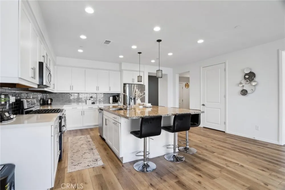 25220 Golden Maple Drive Canyon Country, CA 91387