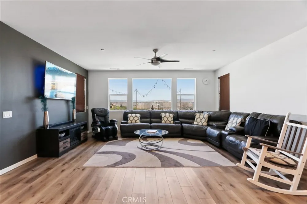 25220 Golden Maple Drive Canyon Country, CA 91387