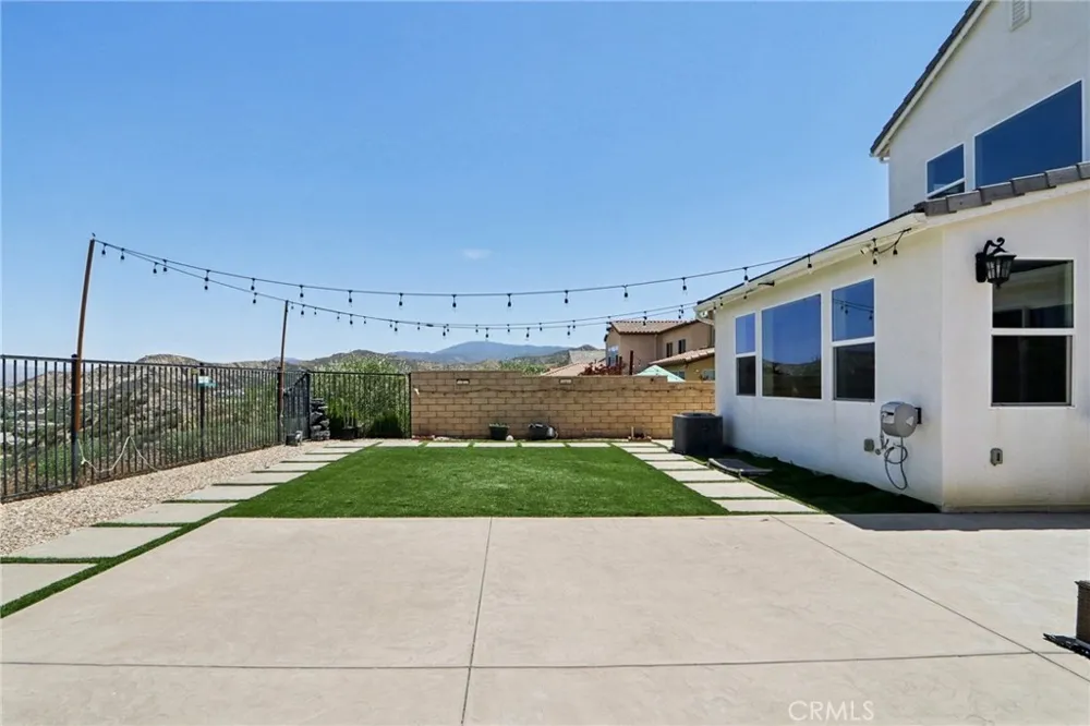 25220 Golden Maple Drive Canyon Country, CA 91387