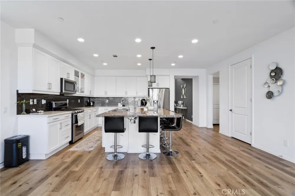 25220 Golden Maple Drive Canyon Country, CA 91387