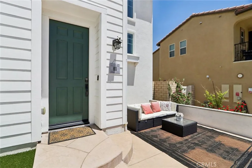 25220 Golden Maple Drive Canyon Country, CA 91387