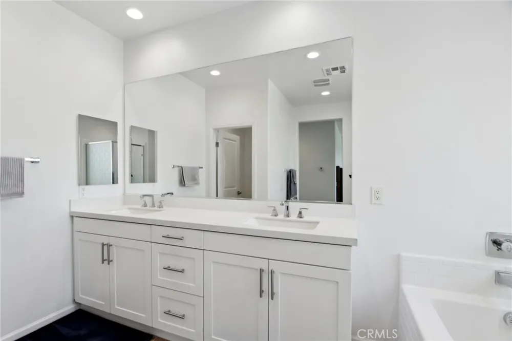 25220 Golden Maple Drive Canyon Country, CA 91387