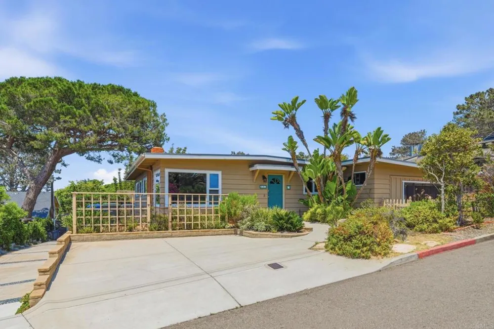 446 15th Street Del Mar, CA 92014