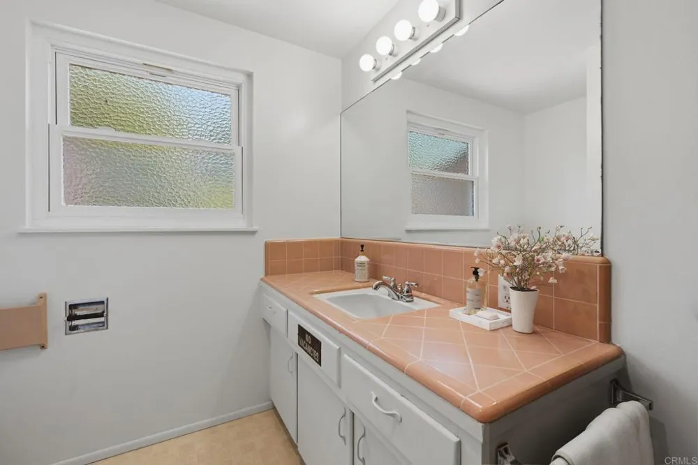 446 15th Street Del Mar, CA 92014