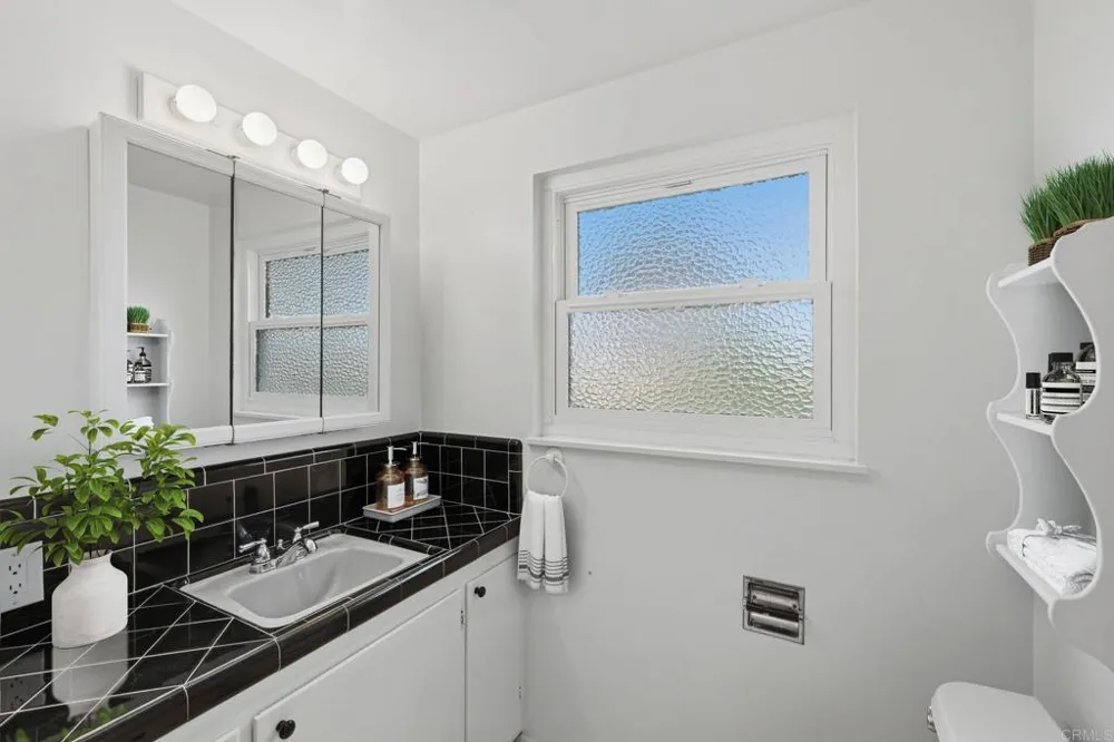 446 15th Street Del Mar, CA 92014