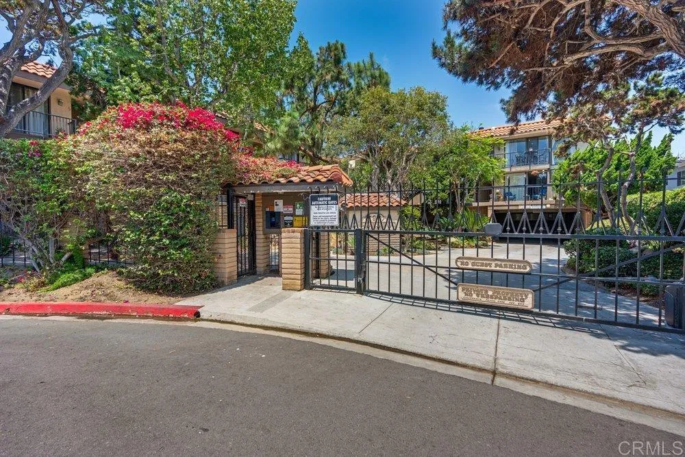 190 Del Mar Shores #7 Solana Beach, CA 92075