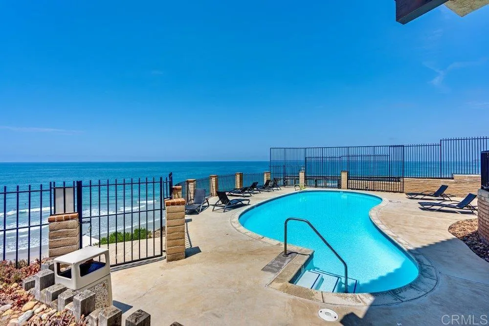 190 Del Mar Shores #7 Solana Beach, CA 92075