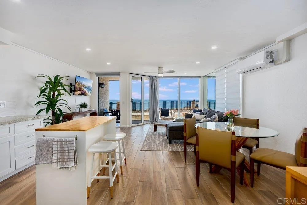 190 Del Mar Shores #7 Solana Beach, CA 92075
