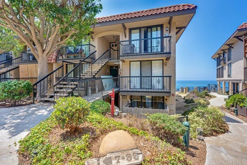 190 Del Mar Shores #7 Solana Beach, CA 92075