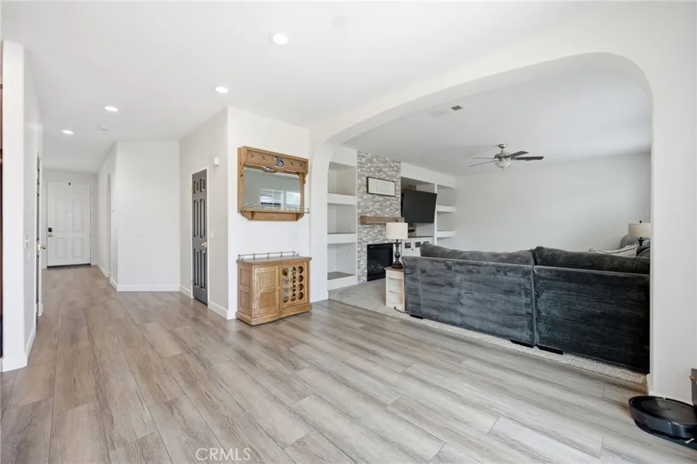 29180 Springshores Menifee, CA 92585