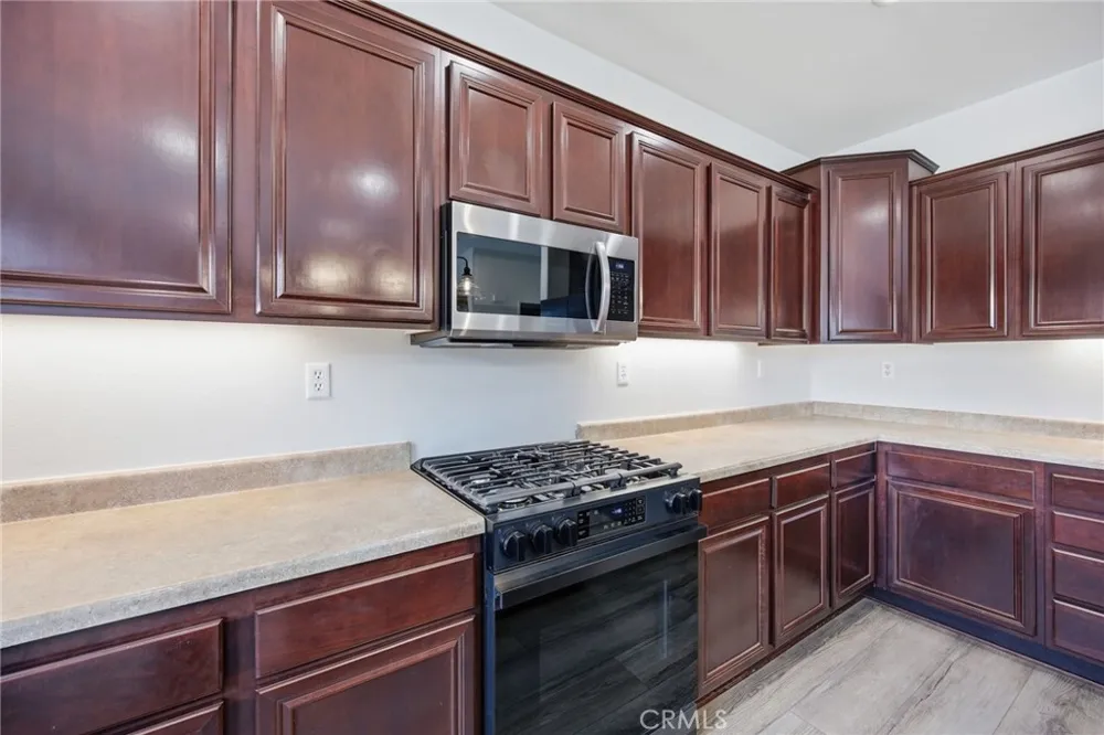 29180 Springshores Menifee, CA 92585