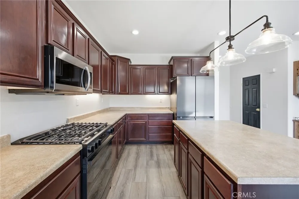 29180 Springshores Menifee, CA 92585