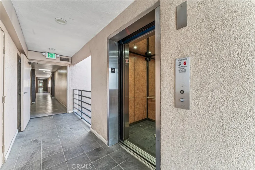 7826 Topanga Canyon Blvd #308 Canoga Park, CA 91304
