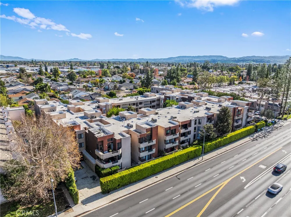 7826 Topanga Canyon Blvd #308 Canoga Park, CA 91304