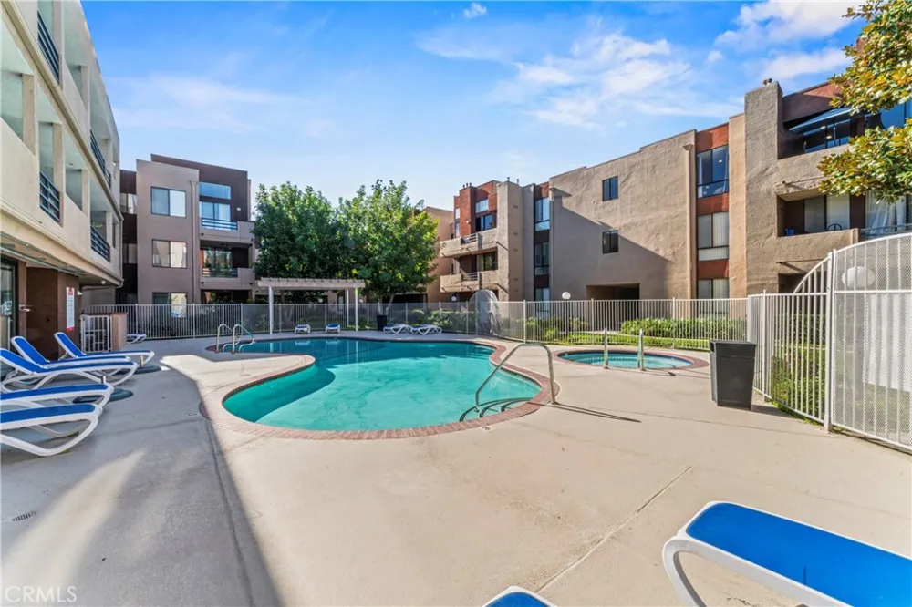7826 Topanga Canyon Blvd #308 Canoga Park, CA 91304