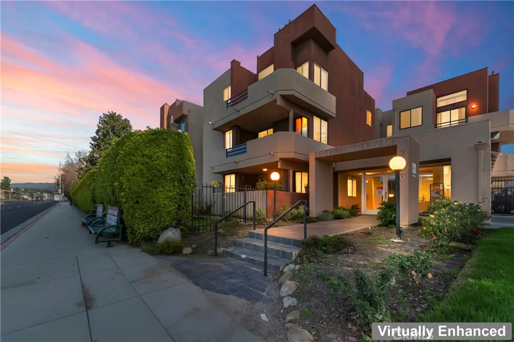 7826 Topanga Canyon Blvd #308 Canoga Park, CA 91304