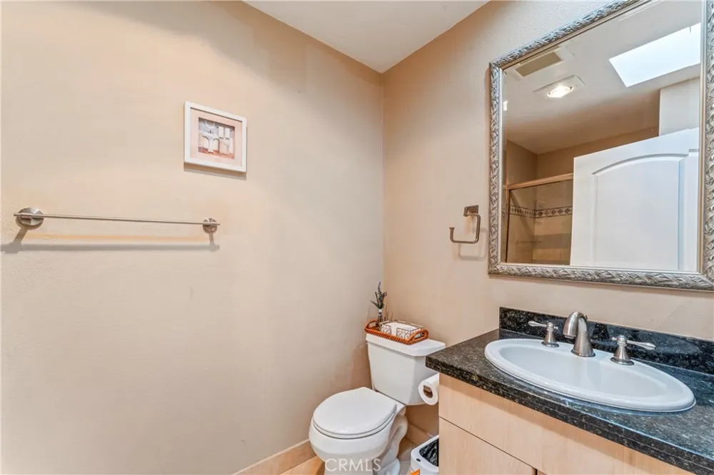 7826 Topanga Canyon Blvd #308 Canoga Park, CA 91304