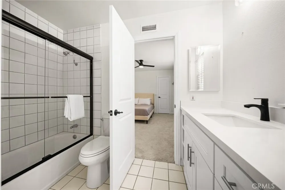 731 Langer Placentia, CA 92870