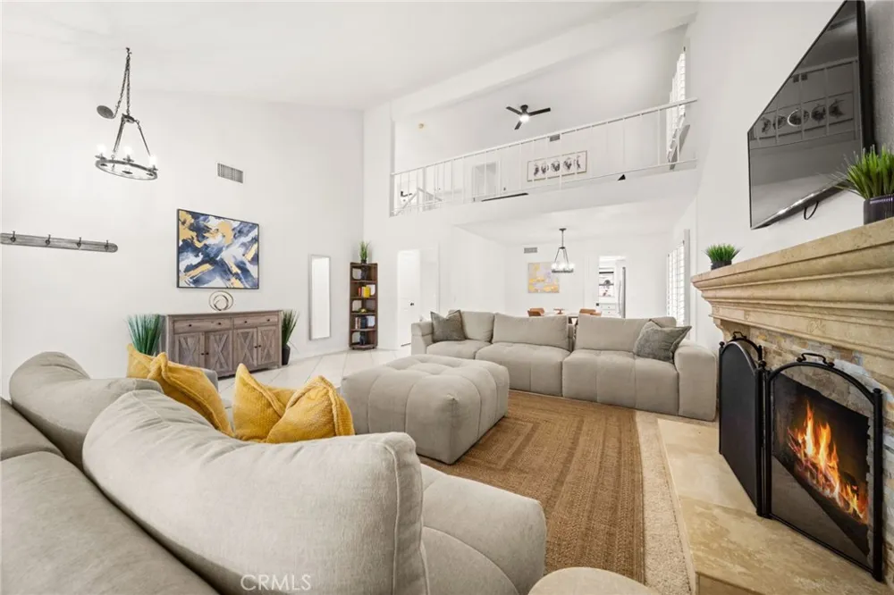 731 Langer Placentia, CA 92870