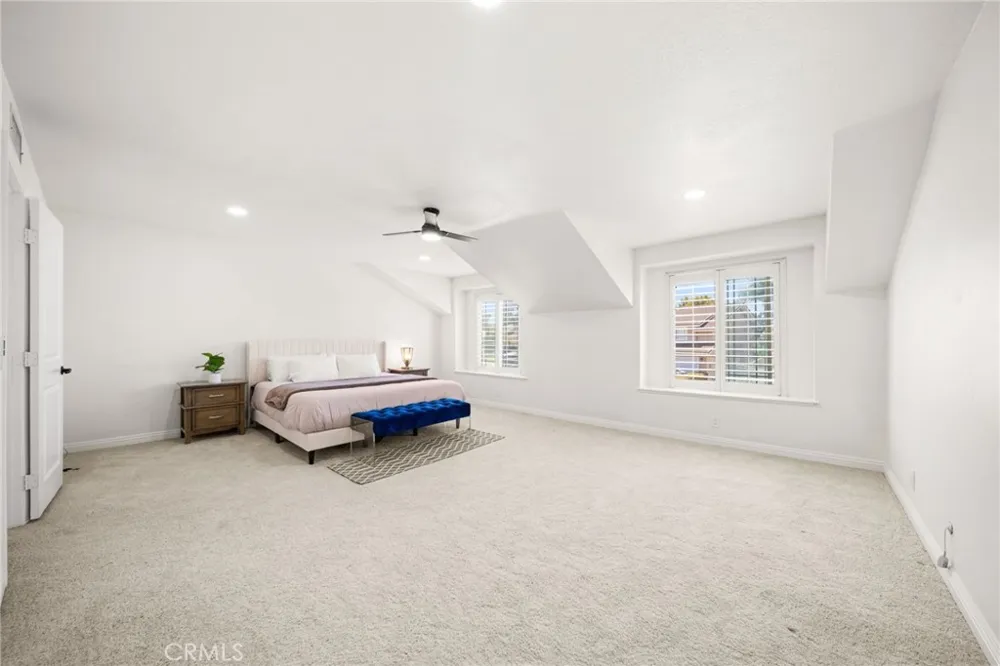 731 Langer Placentia, CA 92870