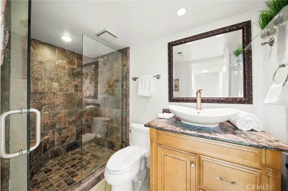 731 Langer Placentia, CA 92870