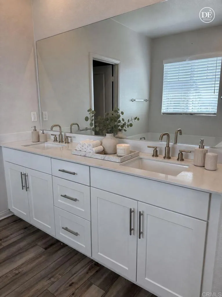 1528 Wingwood Lane Vista, CA 92083