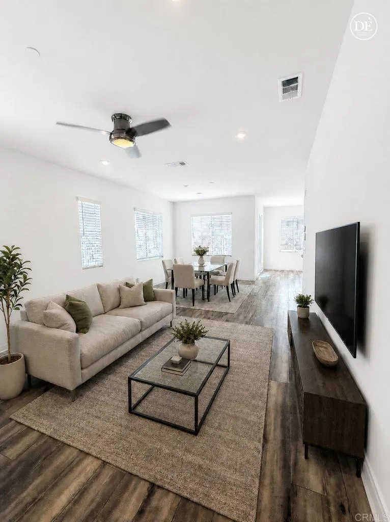 1528 Wingwood Lane Vista, CA 92083