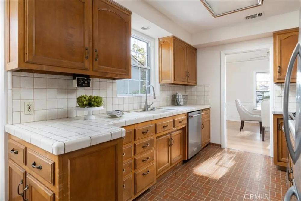 1517 Freeman Street Santa Ana, CA 92706