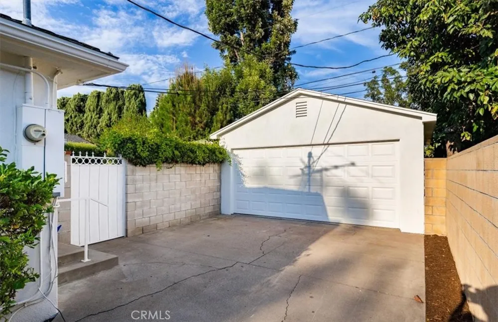 1517 Freeman Street Santa Ana, CA 92706