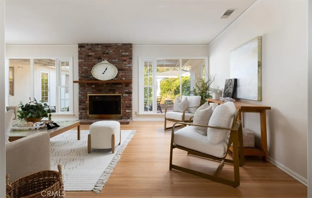 1517 Freeman Street Santa Ana, CA 92706