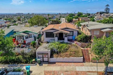 2749 Market Street