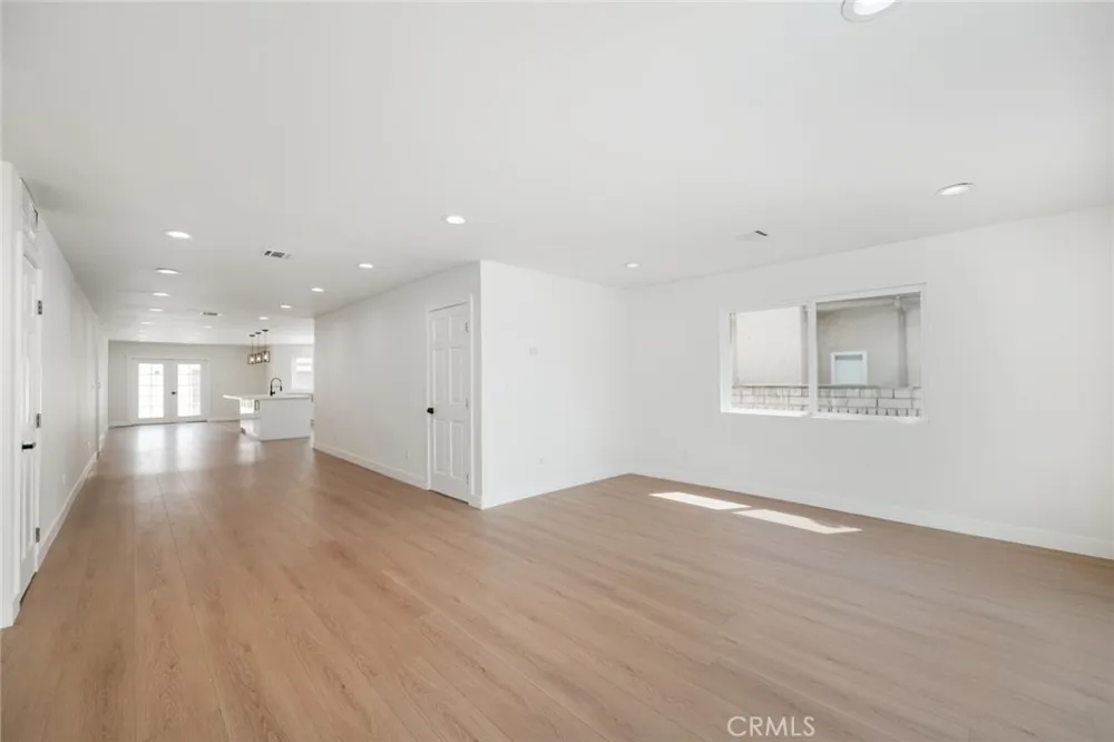 15147 Otsego Sherman Oaks, CA 91403