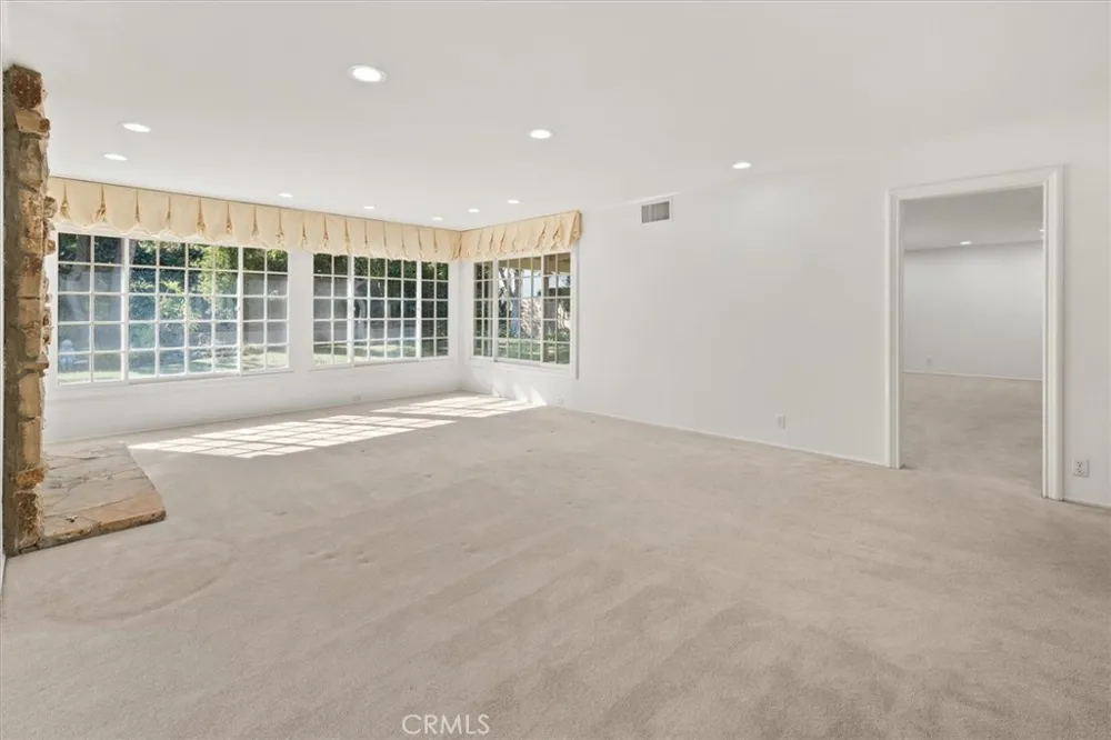 19100 Castlebay Lane Porter Ranch, CA 91326