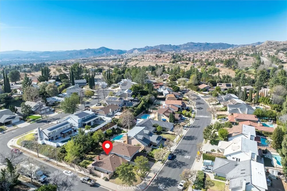 19100 Castlebay Lane Porter Ranch, CA 91326