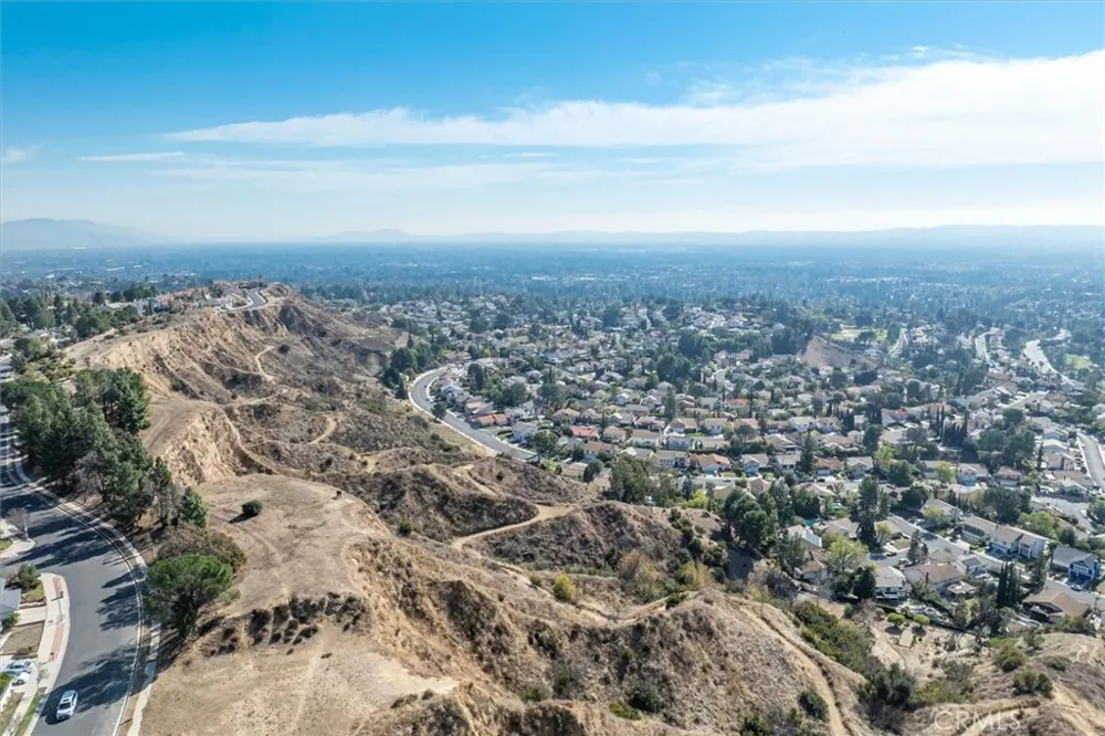 19100 Castlebay Lane Porter Ranch, CA 91326