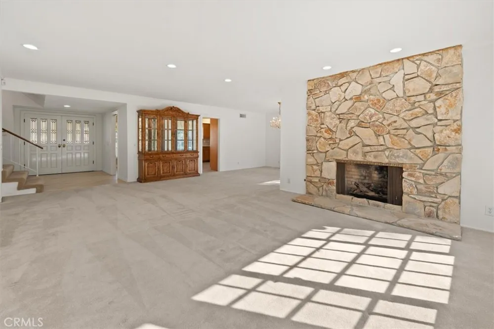 19100 Castlebay Lane Porter Ranch, CA 91326