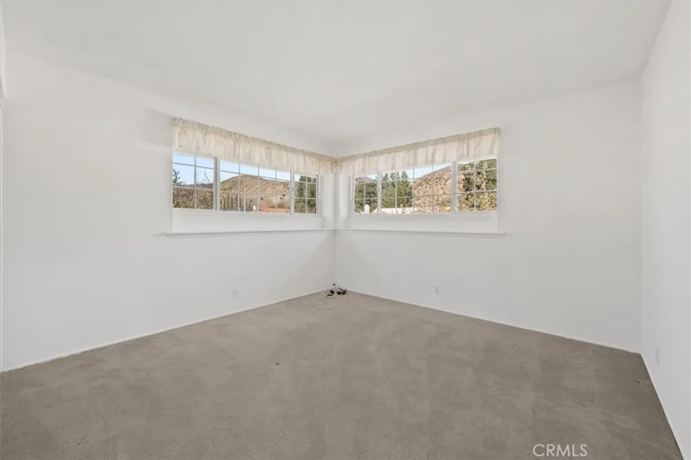 19100 Castlebay Lane Porter Ranch, CA 91326