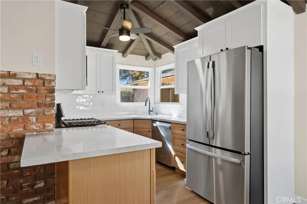 450 W 2nd Tustin, CA 92780