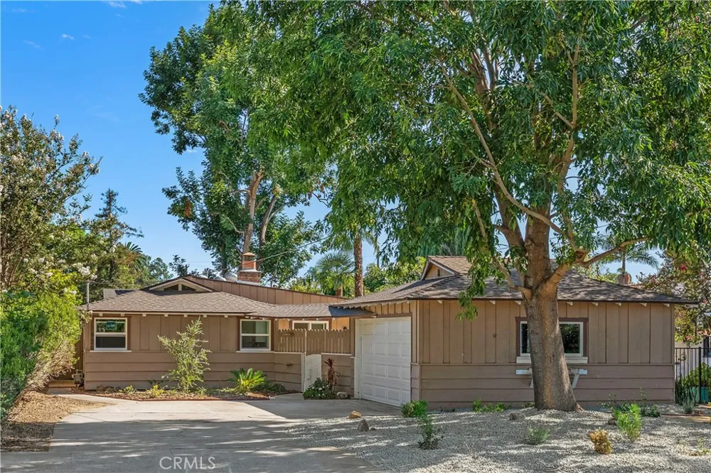 450 W 2nd Tustin, CA 92780