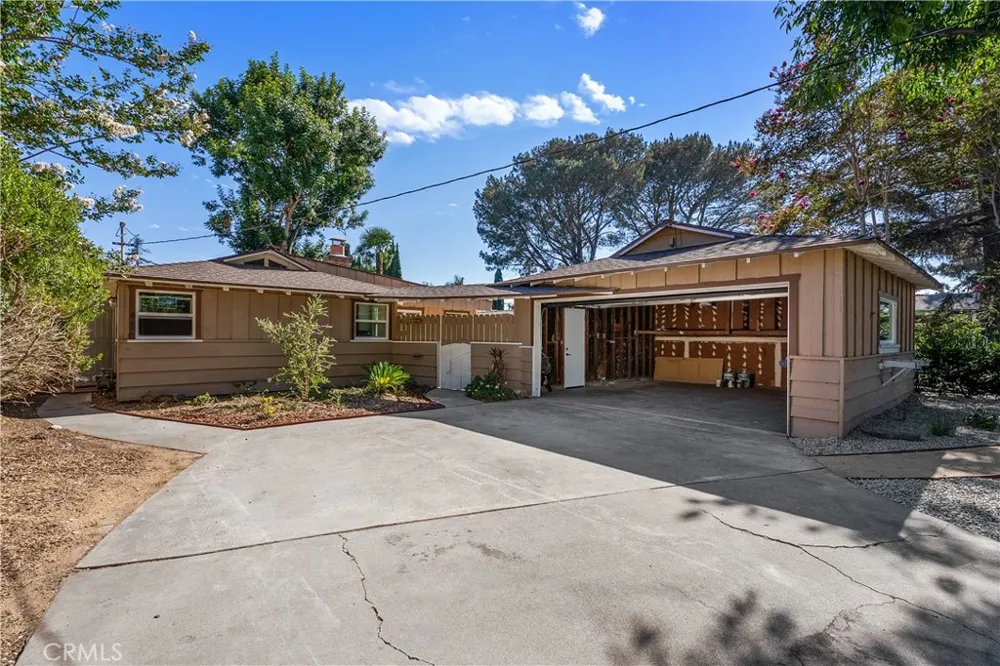 450 W 2nd Tustin, CA 92780