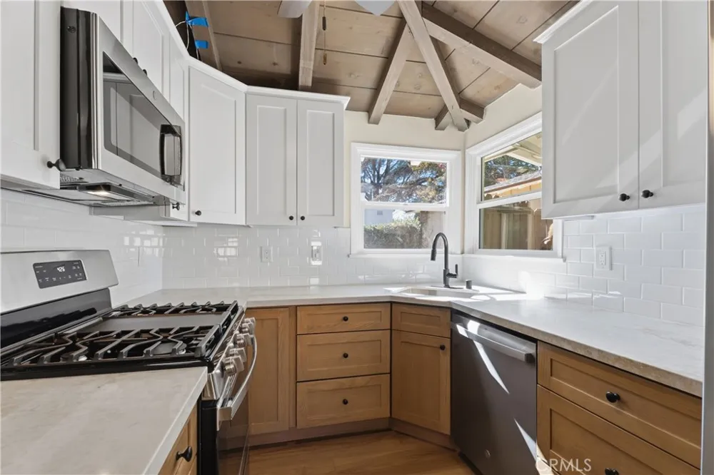 450 W 2nd Tustin, CA 92780