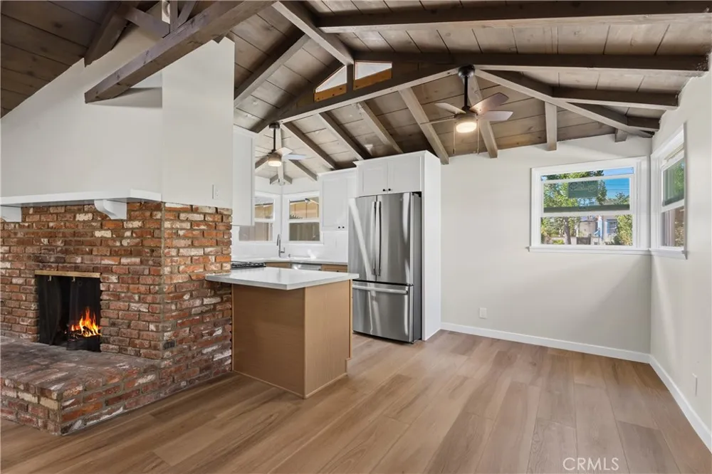 450 W 2nd Tustin, CA 92780