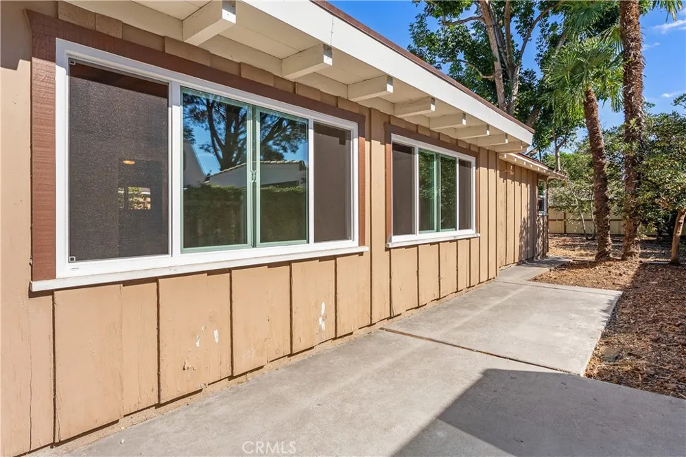 450 W 2nd Tustin, CA 92780