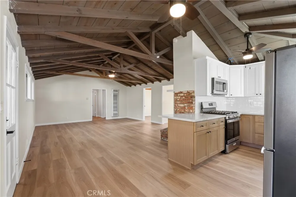 450 W 2nd Tustin, CA 92780
