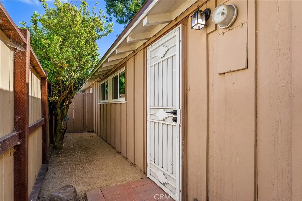 450 W 2nd Tustin, CA 92780