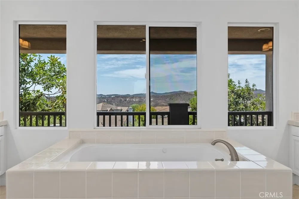 27 Running Brook Coto de Caza, CA 92679